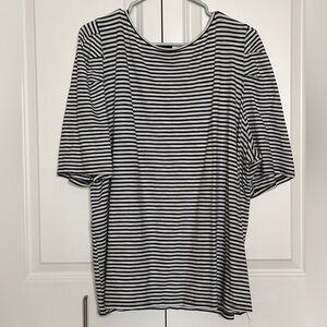 Who What Wear Black and White Striped Garment